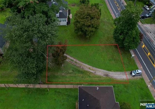 3rd image of 8 Newark Pompton Turnpike, Pequannock Township, NJ 07440 | MLS# 26031153