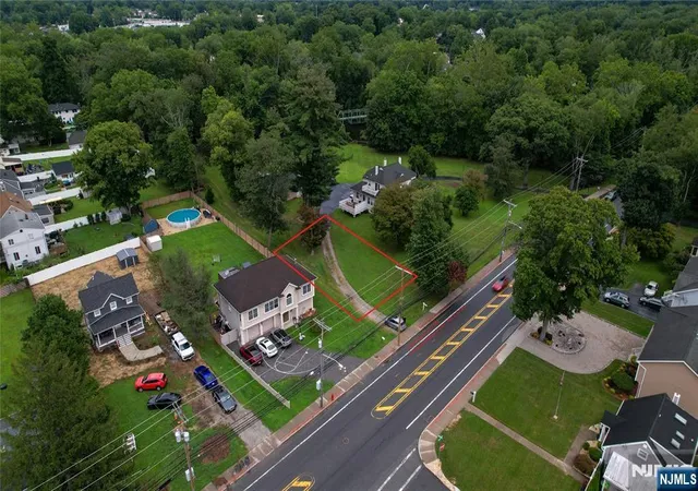 6th image of 8 Newark Pompton Turnpike, Pequannock Township, NJ 07440 | MLS# 26031153