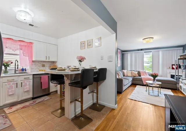 Photo 3 of Multi family home for sale at 725 19Th St, Newark, NJ 07103 | MLS# 26031162 | Listing updated on 2026-08-18