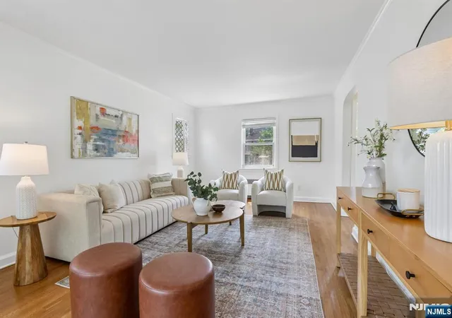 Photo 4 of Single family home for sale at 3 Orange Heights Ave, West Orange, NJ 07052 | MLS# 26031206 | Listing updated on 2026-10-13