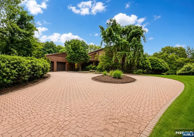1st image of 439 Rockaway Valley Rd, Boonton Township, NJ 07005 | MLS# 26031211