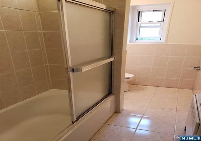 4th image of 2205 N Central Rd, Fort Lee, NJ 07024