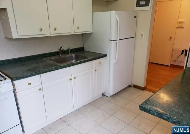 10th image of 2205 N Central Rd #5B, Fort Lee, NJ 07024 | MLS# 26031238