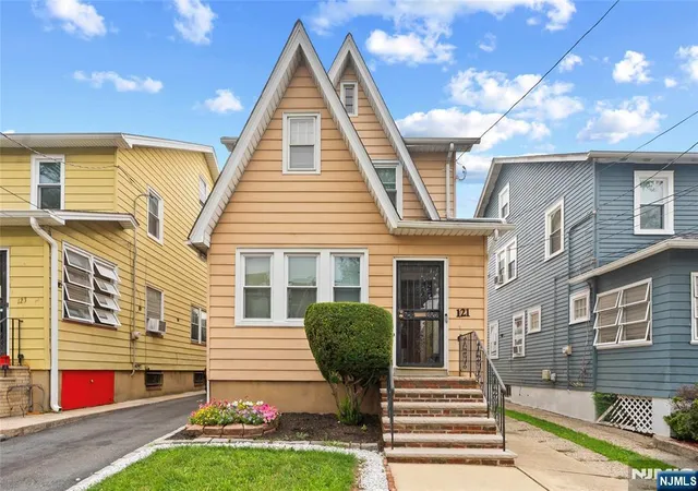 Single family home for sale at 121 Schofield, Newark, NJ 07106 | MLS# 26031258