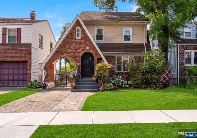 Photo 3 of Single family home for sale at 246 Belleview Ter, Hillside, NJ 07205 | MLS# 26031308 | Listing updated on 2026-08-23