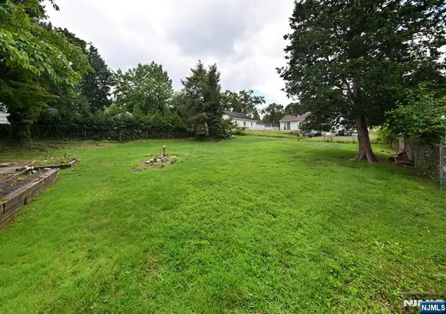 Photo 2 of Sale Pending at 459 Tulane Ct, Paramus, NJ 07652 | MLS# 26031326 | Listing updated on 2026-09-01