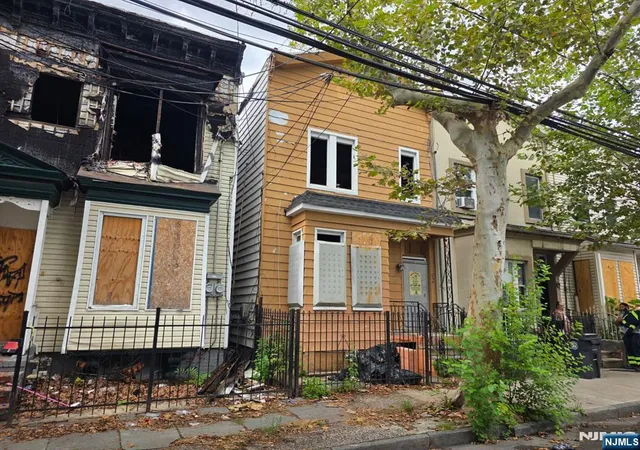 Photo 1 of Single family home for sale at 92 Garside St, Newark, NJ 07104 | MLS# 26031332 | Listing updated on 2026-08-25