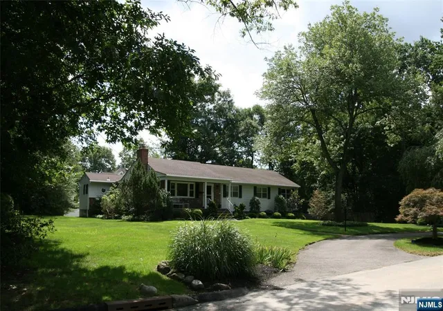 Photo 1 of Sale Pending at 452 Glendale Rd, Wyckoff, NJ 07481 | MLS# 26031349 | Listing updated on 2026-09-02
