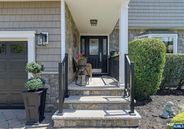 Photo 2 of Single family home for sale at 7 Asmus Rd, Closter, NJ 07624 | MLS# 26031360 | Listing updated on 2026-09-16