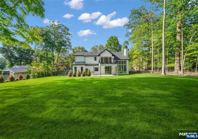 Photo 4 of Single family home for sale at 19 Dearborn Dr, Old Tappan, NJ 07675 | MLS# 26031361 | Listing updated on 2026-09-19