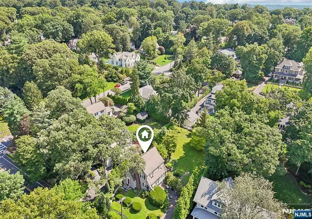 12th image of 61 N Monroe St, Ridgewood, NJ 07450 | MLS# 26031403