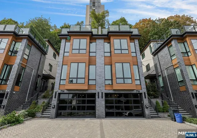 1st image of 712 Undercliff Ave, Edgewater, NJ 07020 | MLS# 26031439