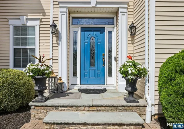 Photo 3 of Sale Pending at 176 Fox Hill Ct, Jefferson Township, NJ 07849 | MLS# 26031555 | Listing updated on 2026-09-10