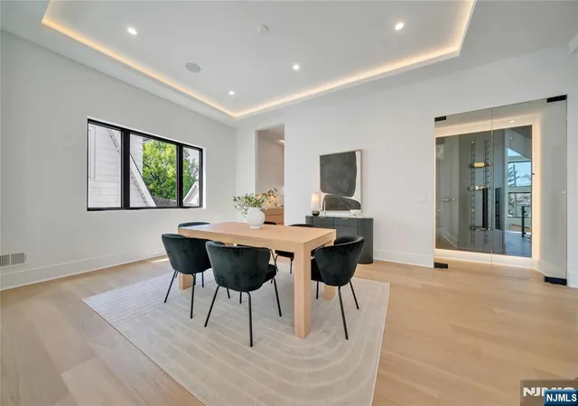 5th image of 1077 Abbott Blvd, Fort Lee, NJ 07024 | MLS# 26031571