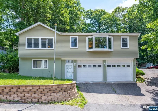 1st image of 335 Elmira Trl, Hopatcong, NJ 07843 | MLS# 26031587