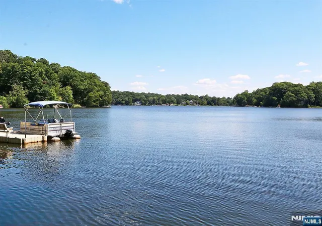 3rd image of 103 W Lake Shore Dr, Rockaway Township, NJ 07866 | MLS# 26031596