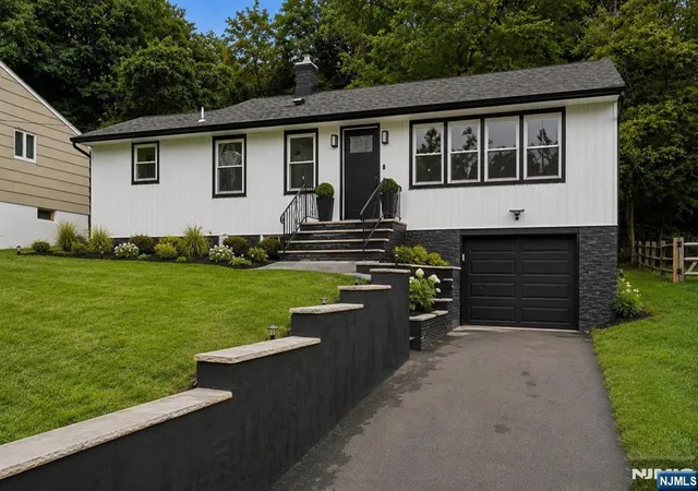 2nd image of 20 Manito Ave, Oakland, NJ 07436 | MLS# 26031621