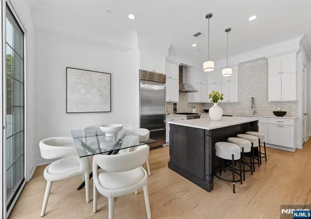 2nd image of 22 Gabriel Ct #15, Paramus, NJ 07652 | MLS# 26031630