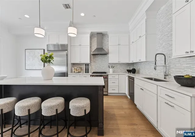 Photo 3 of Townhouse for sale at 22 Gabriel Ct #15, Paramus, NJ 07652 | MLS# 26031630 | Listing updated on 2026-09-15