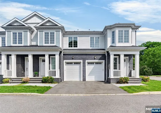 38th image of 22 Gabriel Ct #15, Paramus, NJ 07652 | MLS# 26031630