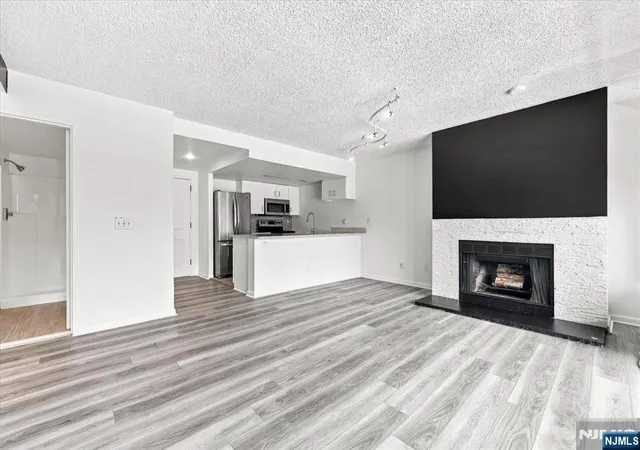 Listing Photo 3 - Condo for sale in building located at 55 Clinton Pl, Hackensack, NJ 07601 - Unit #404