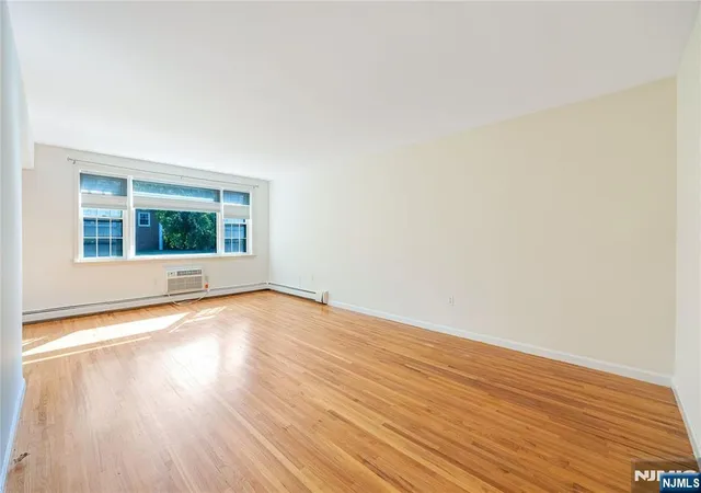 2nd image of 605 Grove St #H1, Clifton, NJ 07013 | MLS# 26031653