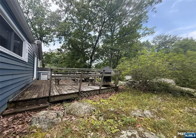 11th image of 3 Illinois Trl, Hopatcong, NJ 07843 | MLS# 26031681
