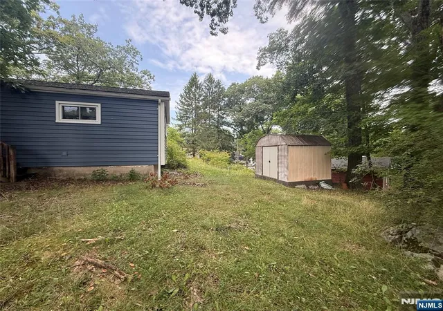 Photo 3 of Sale Pending at 3 Illinois Trl, Hopatcong, NJ 07843 | MLS# 26031681 | Listing updated on 2026-09-23