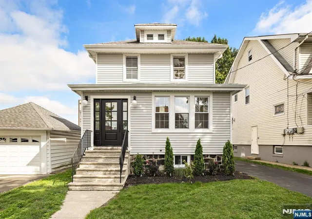 2nd image of 526 Dewey Ave, Cliffside Park, NJ 07010 | MLS# 26031684