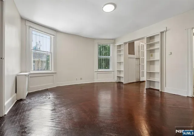 3rd image of 14-16 Scheerer Ave, Newark, NJ 07112 | MLS# 26031685