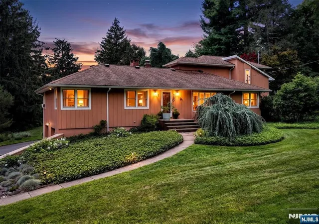 1st image of 285 Sunset Rd, Pequannock Township, NJ 07444 | MLS# 26031697
