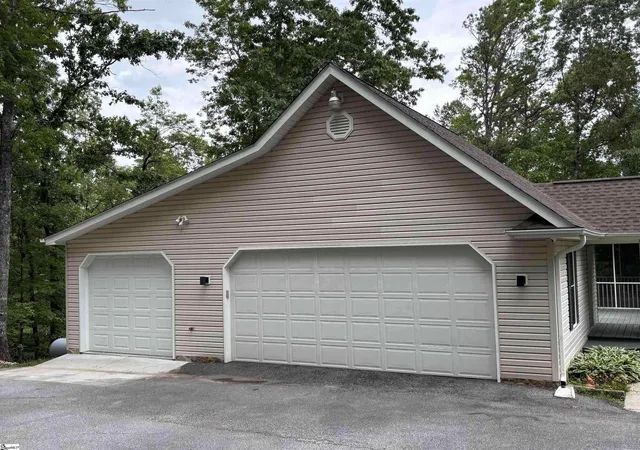4th image of 116 Dorothy Ln, Pickens, SC 29671 | MLS# SPN322478