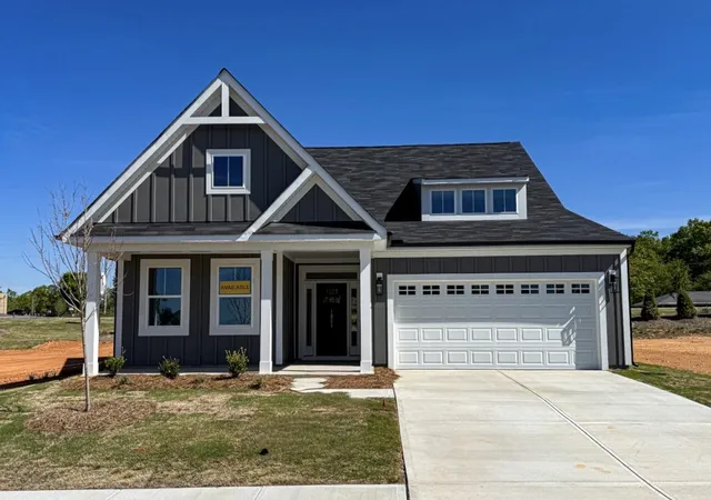 Photo 1 of Single family home for sale at 1821 Betsy Ross Dr, Moore, SC 29369 | MLS# SPN329283 | Listing updated on 2026-08-16