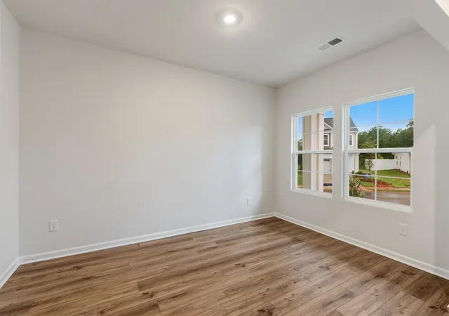 Photo 3 of Single family home for sale at 2300 Ml Loop, Spartanburg, SC 29301 | MLS# SPN333737 | Listing updated on 2026-08-12