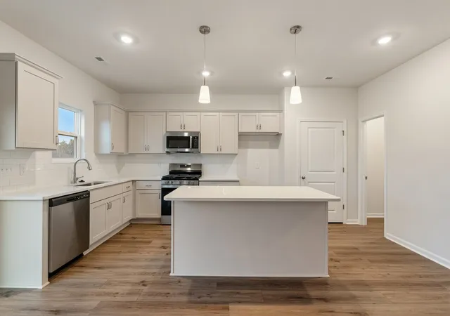 Photo 4 of Single family home for sale at 2300 Ml Loop, Spartanburg, SC 29301 | MLS# SPN333737 | Listing updated on 2026-08-12