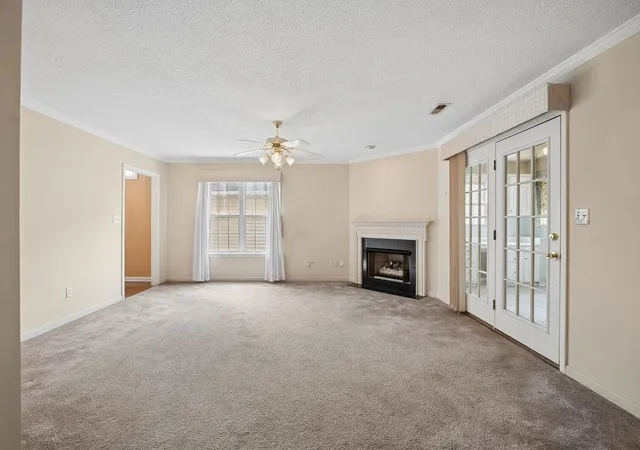 Photo 4 of Single family home for sale at 32 Arbours W Ln, Moore, SC 29369 | MLS# SPN333793 | Listing updated on 2026-08-25