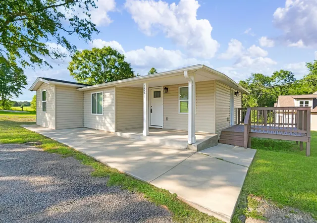 Photo 2 of Single family home for sale at 1583 Sandy Frd Rd, Chesnee, SC 29323 | MLS# SPN334349 | Listing updated on 2026-08-23