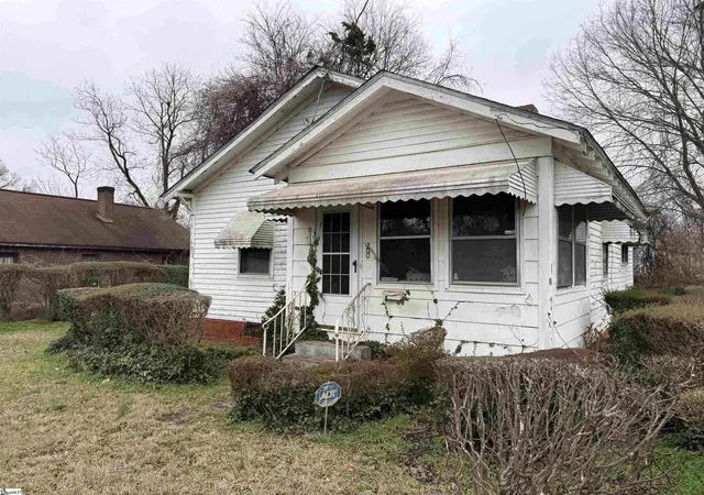 Photo 1 of Sale Pending at 200 King St, Greer, SC 29651 | MLS# SPN334418 | Listing updated on 2026-08-13
