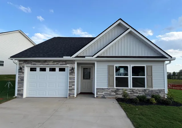 Photo 1 of Single family home for sale at 1733 Spruce Knoll St, Spartanburg, SC 29303 | MLS# SPN334505 | Listing updated on 2026-07-24
