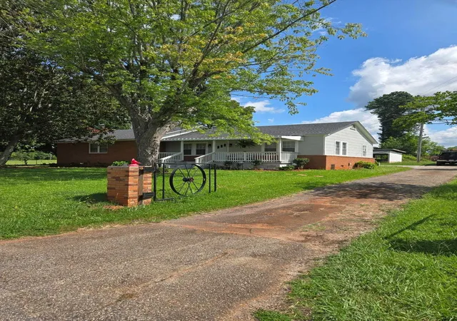 Photo 2 of Single family home for sale at 6509 Highway 215, Pauline, SC 29374 | MLS# SPN335550 | Listing updated on 2026-08-05
