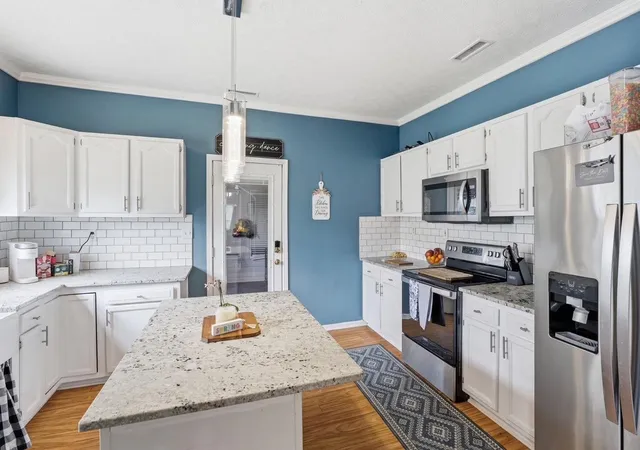 Photo 4 of Single family home for sale at 4 Front St, Spartanburg, SC 29301 | MLS# SPN336508 | Listing updated on 2026-08-05