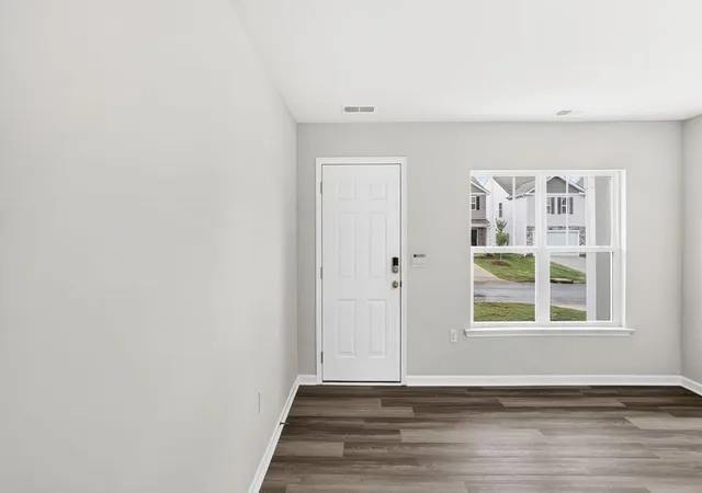 Photo 4 of Single family home for sale at 4125 Springshire Ln, Boiling Springs, SC 29316 | MLS# SPN336864 | Listing updated on 2026-10-08