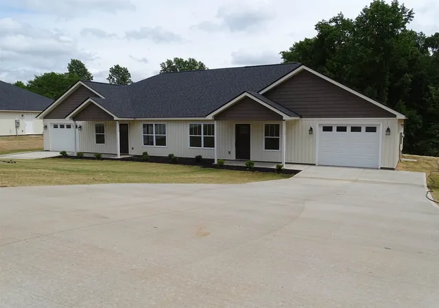 Photo 1 of Multi family home for sale at 242/246 Brewton Rd, Spartanburg, SC 29301 | MLS# SPN336940 | Listing updated on 2026-08-12