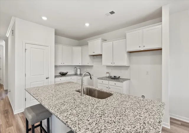 Photo 4 of Sale Pending at 2040 Halton Oaks Dr, Spartanburg, SC 29303 | MLS# SPN337211 | Listing updated on 2026-08-14