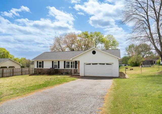 Photo 1 of Single family home for sale at 107 Cauthen Ct, Moore, SC 29369 | MLS# SPN337374 | Listing updated on 2026-08-26