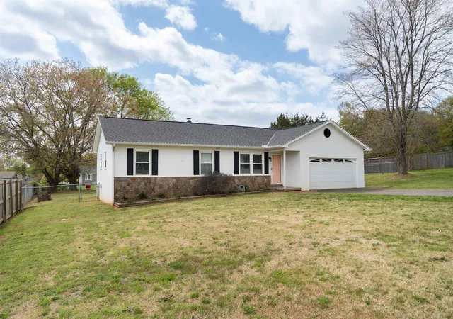Photo 2 of Single family home for sale at 107 Cauthen Ct, Moore, SC 29369 | MLS# SPN337374 | Listing updated on 2026-08-26