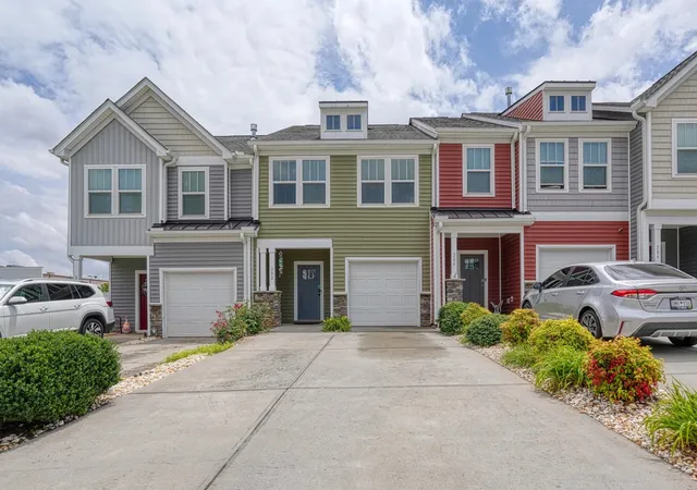 Photo 1 of Sale Pending at 202 Keaton Ct, Spartanburg, SC 29301 | MLS# SPN337582 | Listing updated on 2026-07-18
