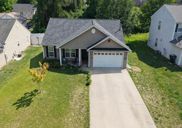 Photo 1 of Single family home for sale at 807 Trester Ln, Inman, SC 29349 | MLS# SPN337762 | Listing updated on 2026-07-22