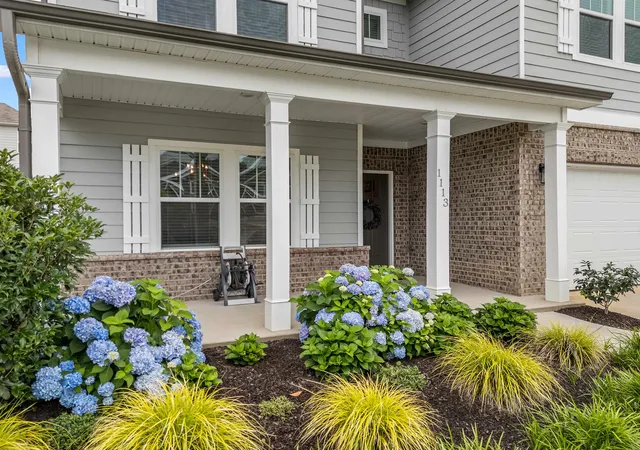 Photo 2 of Sale Pending at 1113 Denington Dr, Spartanburg, SC 29307 | MLS# SPN337941 | Listing updated on 2026-08-19