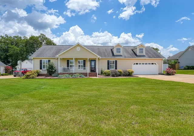 Photo 1 of Single family home for sale at 140 Bermuda Ln, Inman, SC 29349 | MLS# SPN339021 | Listing updated on 2026-08-16